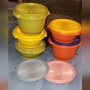 Vintage Tupperware bowl's